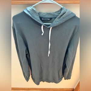 Travis Mathew men’s sweatshirt